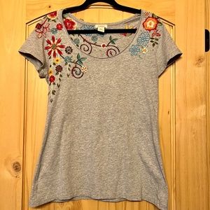 Sundance Embroidered Scoop Neckline T-shirt